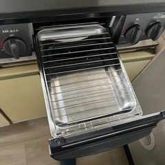 リンナイ ガステーブル ガスコンロ プロパンガスLPG用 幅約56cm 片面焼きグリル 左強火力 KG35NBKL/LP ブラックの画像