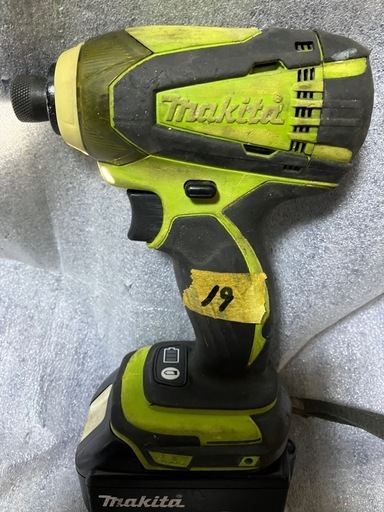 マキタ18vインパクトドライバTD146D中古美品オリジナルハウジング、本体のみ
