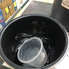 ジャングルジャングル貝塚店　炊飯器　アイリスオーヤマ　2023年製　３合　マイコン式　極厚銅釜　早炊き　エコ炊き　銘柄炊き　食感炊き分け　内蓋丸洗い　パン　ケーキ　煮込み　ブルー　中古　貝塚市　二色浜の画像