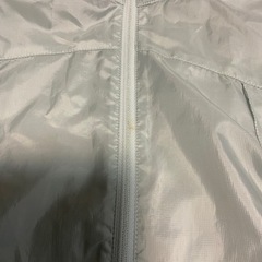 アシックス　ウィンドブレーカー　ナイロンパーカー　サイズM 身幅43、総丈57、袖丈58センチの画像