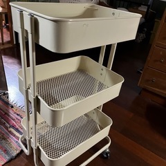 キャニスター付き3段ワゴンの画像