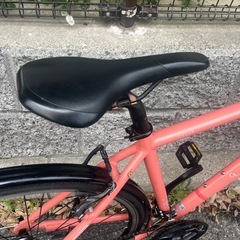 🔵中古車🔵　BRIDGESTONE　クロスバイク　SHIMANO/24speed(3×8)　Vブレーキ　BAAマーク　軽量アルミフレーム　中古自転車　点検調整永久無料✨　西宮市　ピンクの画像