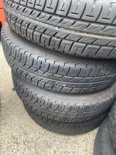 145/80r12タイヤとホイール