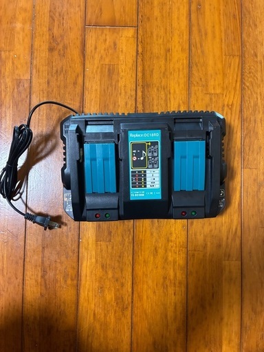 マキタ　新品充電器