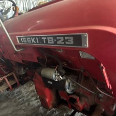 古い　イセキトラクター　骨董品の画像