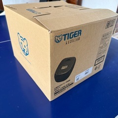【美品】TIGER 土鍋圧力IH炊飯器 JPH-J10N KM（5.5合）保証書ありの画像