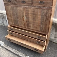 早い者勝ち　無料無人受け渡し　古いタンスの画像