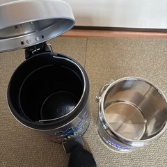 ゴミ箱&小物入れ？の画像