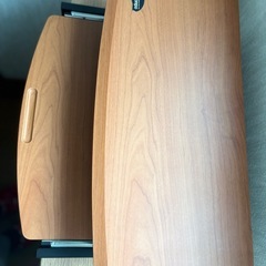 テレビやパソコン台・スライド式の棚ありの画像