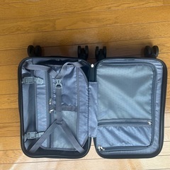 ※急募岡山市又は津山市取り引き　キャリーケースの画像