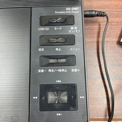 AIWA ポータブルDVDプレーヤーの画像
