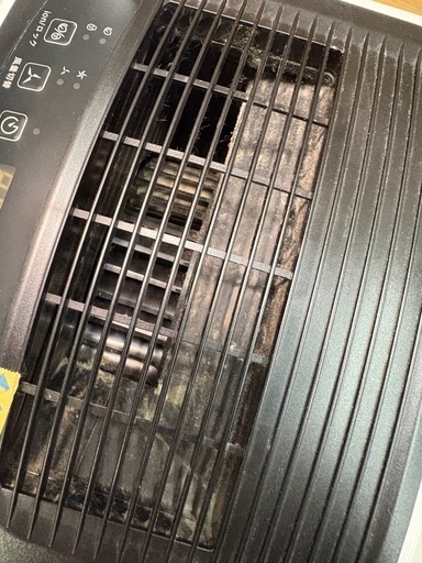 【Amazonベーシック】【コンプレッサー式除湿機】※埃、使用感あります★2022年製 クリーニング済/6ヶ月保証付き 【管理番号12