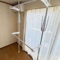 【室内物干し突っ張り式】省スペースで便利！天井固定タイプ 洗濯物干しラック 早い方優先の画像