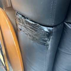 3人がけ大型ソファ　破け多数ありの画像