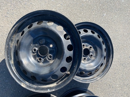 鉄チンホイール カバー付 トヨタ 純正 15インチ (シータ) 向山のタイヤ 鉄チンホイール カバー付 トヨタ 純正 15インチ (シータ) 向山のタイヤ