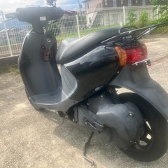 スズキレッツ4 50ccバイクスクーターの画像