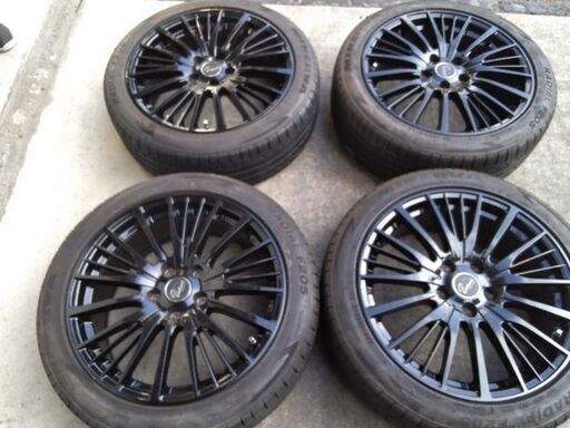 200系クラウンで使用 225/45r18サマータイヤセット