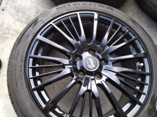 200系クラウンで使用 225/45r18サマータイヤセット