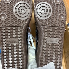 adidas 27.0cmの画像
