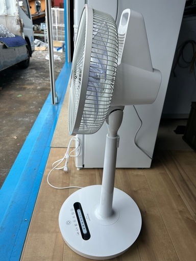 シャープ? プラズマクラスター搭載リビング扇風機