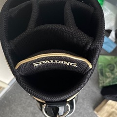 SPALDING ゴルフバッグとアイアンセット❗️の画像