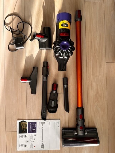[中古] Dyson V8 Absolute 掃除機と付属パーツ Dyson v8 (すなが) 東陽町の生活家電《掃除機》の中古あげます・譲り