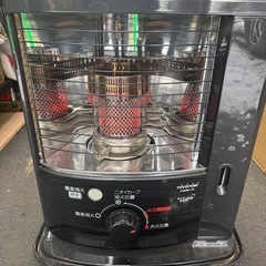 トヨトミ　石油ストーブ　ストーブファンと温度計付き　キャンプ　災害用の画像