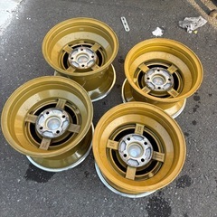 トムキャット 14インチ 9J10Jの画像