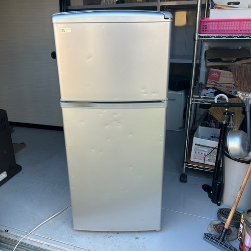 冷蔵庫売ります。綺麗で状態良いです。 MAXZEN、冷蔵庫としても利用できる「122L冷凍庫」に新色ガンメタリック