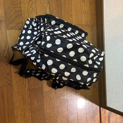 【便利！】多機能・折りたたみバッグ（ポケット多数・旅行やエコバッグに）の画像