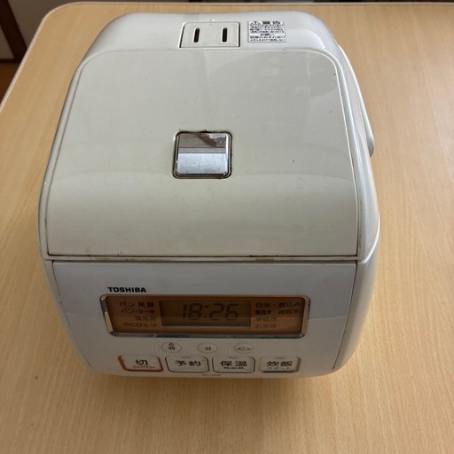 ★ジモティ割あり★ TOSHIBA 炊飯器 3合 22年製 ／クリーニング済み OJ7948 東芝炊飯器3合 (あかつきさん) 工学部前のキッチン家電《炊飯器》の