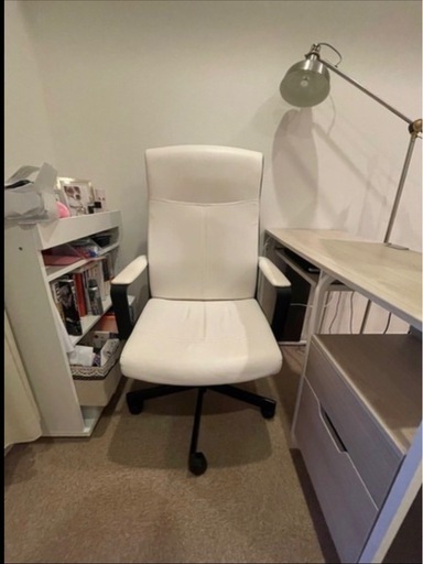 家具 オフィス用家具 机 オフィス家具・オフィスチェア・受付カウンターを通販で｜企業の空間