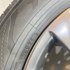 アルファード40純正ホイールタイヤの画像