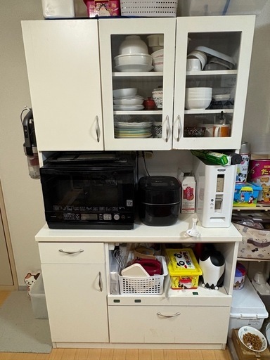 O2409-476 食器棚 引き出し三段 汚れあり 中古　2分割 食器棚 2分割タイプ 傷、汚れあり (沙羅) 西阿知の収納家具《食器棚