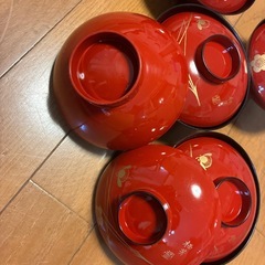 蓋付きお椀5セット(赤)
の画像