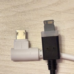 iPhone純正充電器2個、ケーブル2本セットの画像