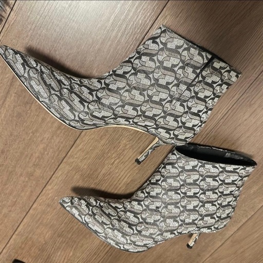 JIMMY CHOO シルバーブーツ アンクル ブーツショートブーツ