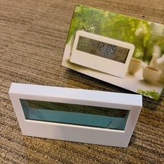 新品未使用　LEDデジタル時計 温湿度　目覚まし　カレンダー　気象付き- 電池別売りの画像