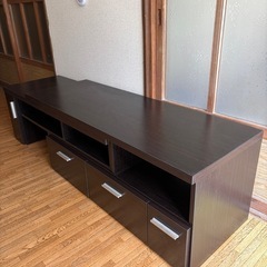 テレビボードの画像