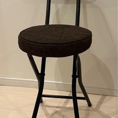 折り畳み椅子の画像
