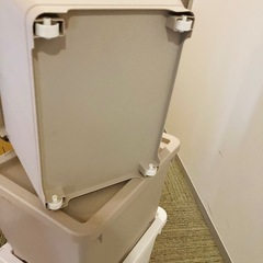 【無料】キャスター付き収納ボックス3個セット 前開き 積み重ね可 月曜限定 自宅引取の画像