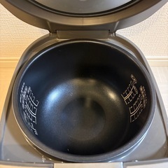SHARP 炊飯器  5.5号の画像