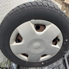 スタッドレスタイヤの画像