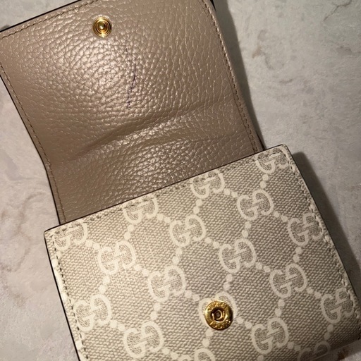 GUCCI グッチ　マーモント　二つ折り財布