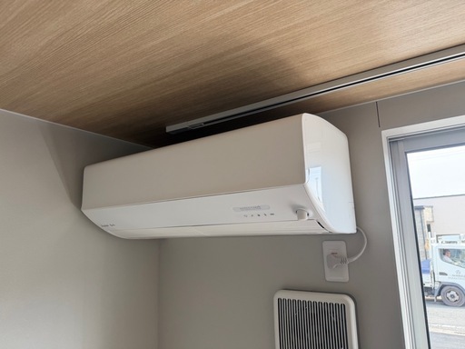 衝撃特価！新品未使用！三菱MSZ-ZXV5626S-W