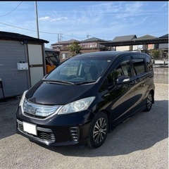 フリードハイブリッド