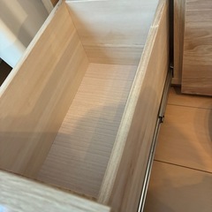 LOWYAテレビ台の画像