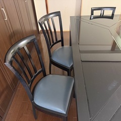 【美品】ダイニングテーブルセット 4人用 ガラス天板 椅子5脚付きの画像
