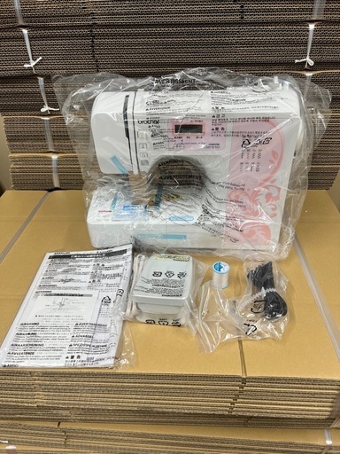 【未使用:美品】コンピューターミシン(倉庫整理のため値引き交渉可)