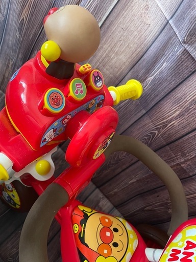 【アンパンマン三輪車】ブザー付き おでかけ三輪車　それいけ！アンパンマン デラックス